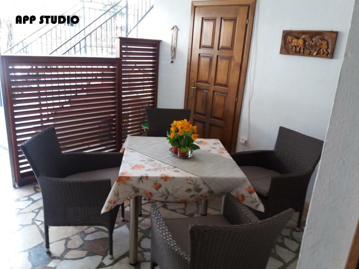 Apartments Nives Poreč Eksteriør bilde